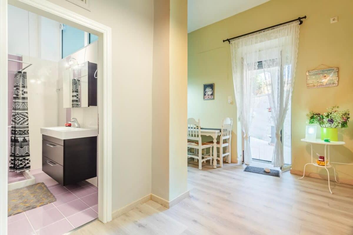 Kalamata Rose Nest - Urban Comfy Escape Exterior foto